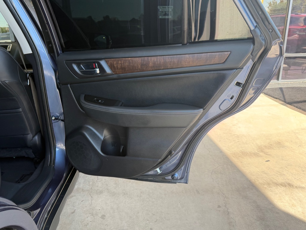 Photo 32 of this SUBARU OUTBACK