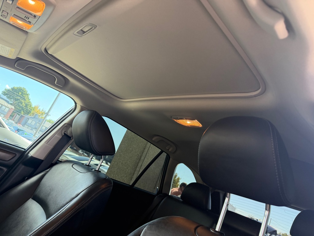 Photo 18 of this SUBARU OUTBACK