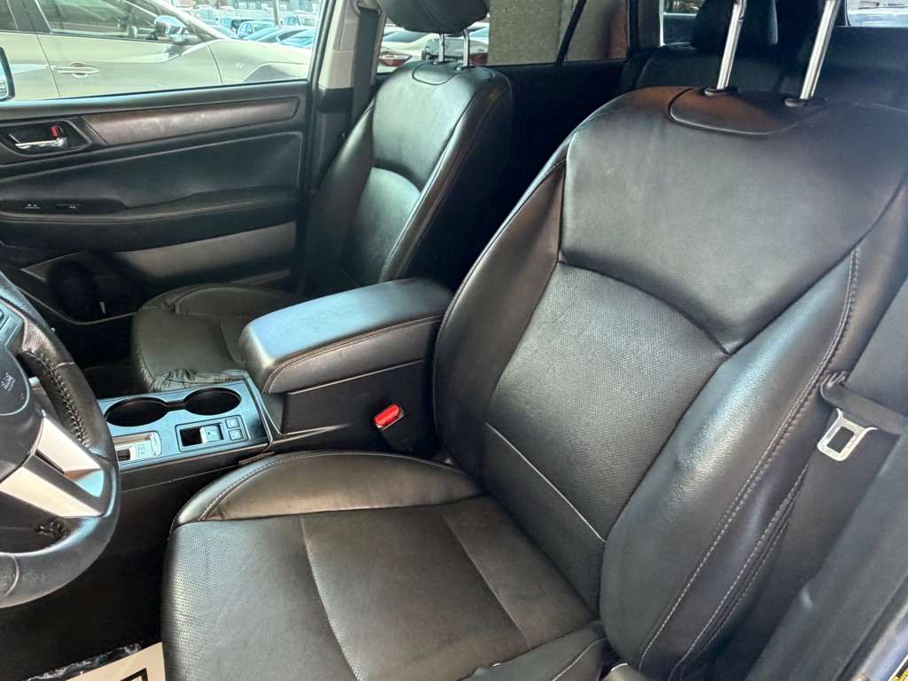 Photo 6 of this SUBARU OUTBACK