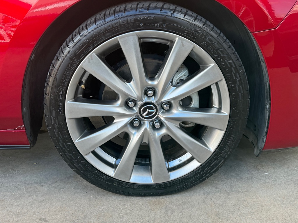 Photo 54 of this MAZDA 3