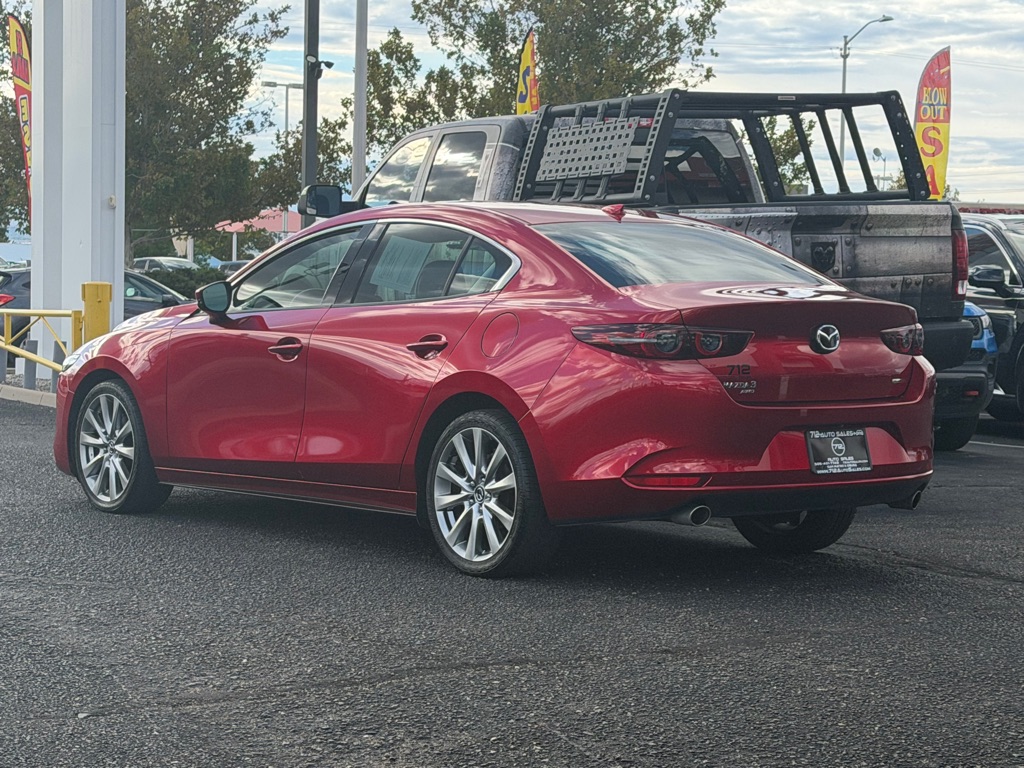 Photo 43 of this MAZDA 3