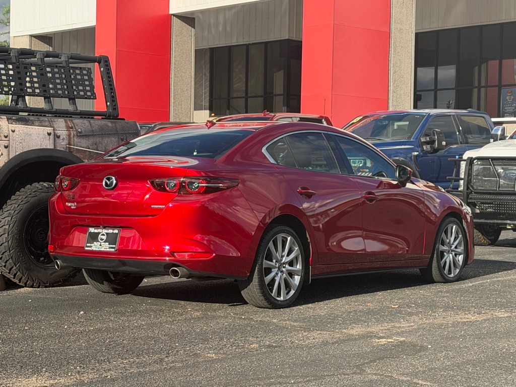 Photo 47 of this MAZDA 3
