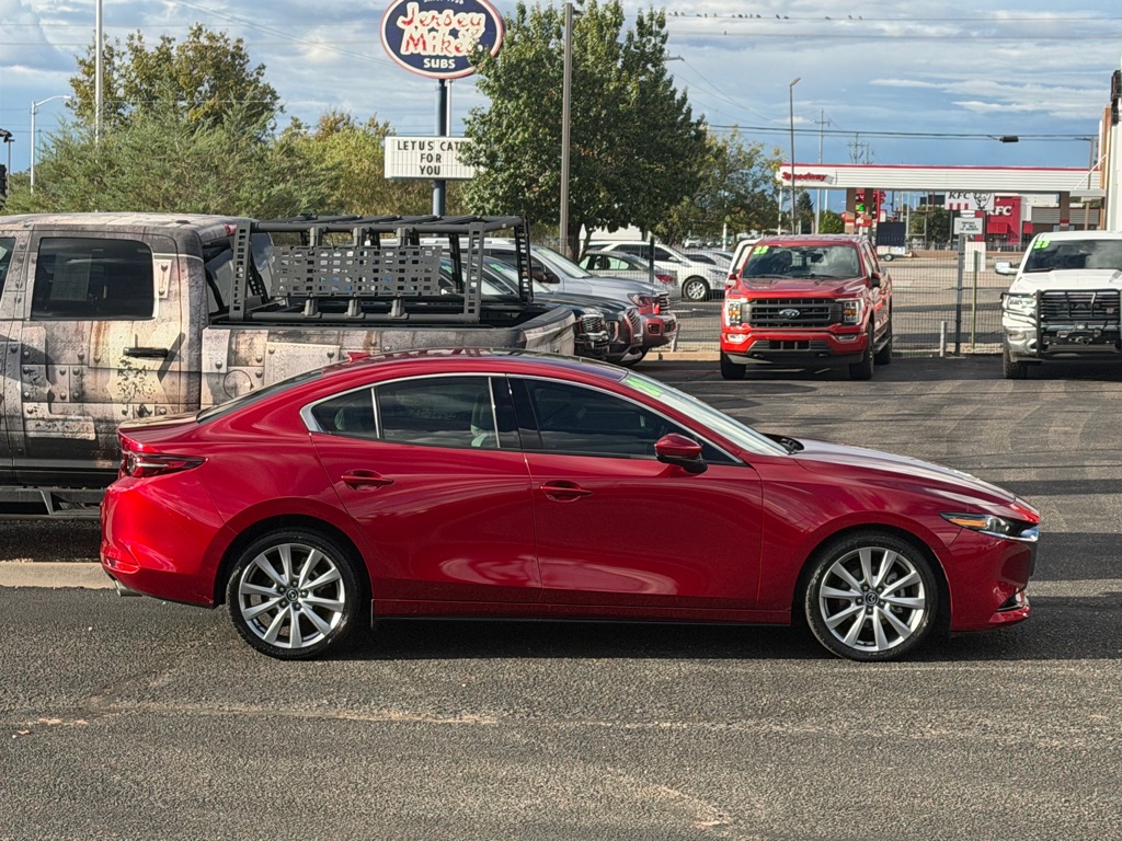 Photo 48 of this MAZDA 3
