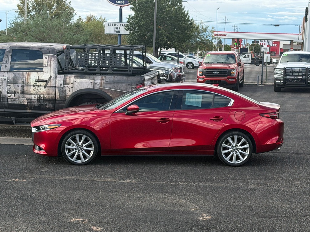 Photo 40 of this MAZDA 3