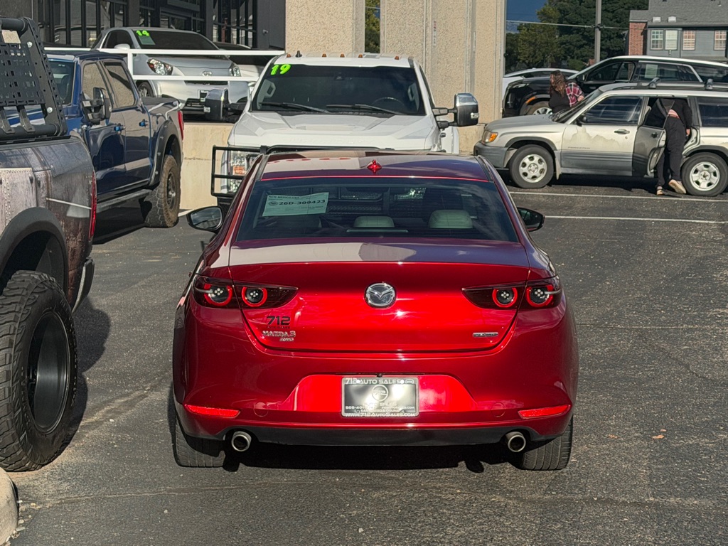 Photo 44 of this MAZDA 3