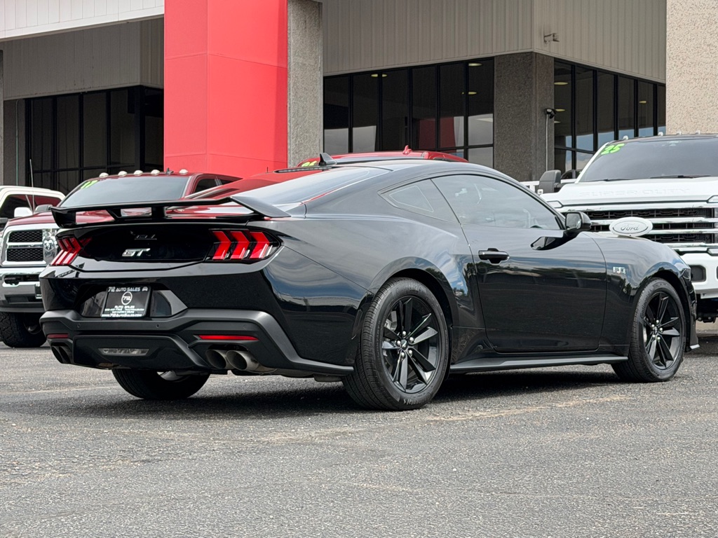 Photo 30 of this FORD MUSTANG