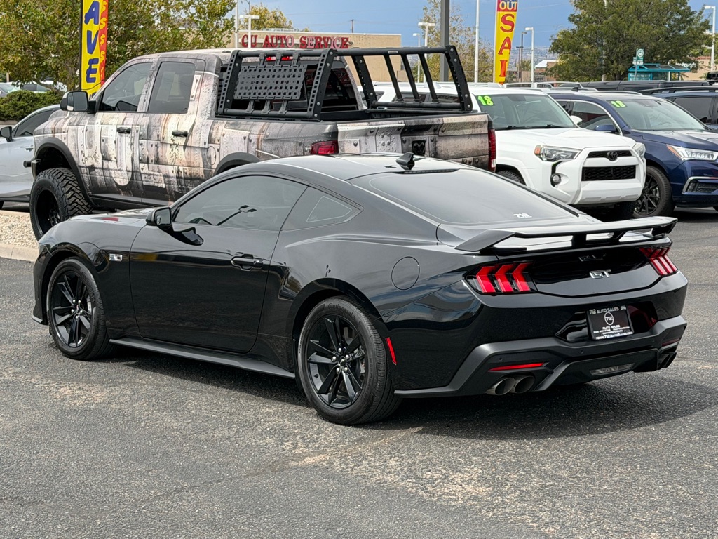 Photo 33 of this FORD MUSTANG