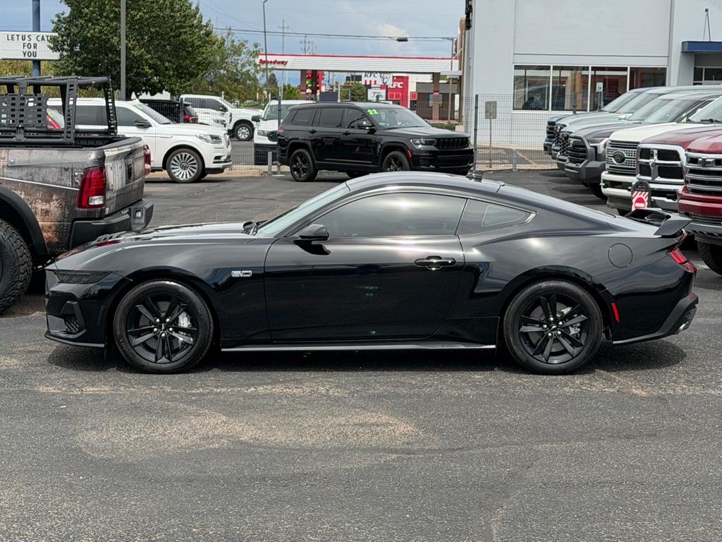 Photo 35 of this FORD MUSTANG