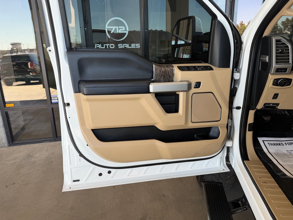 Photo 19 of this FORD F250