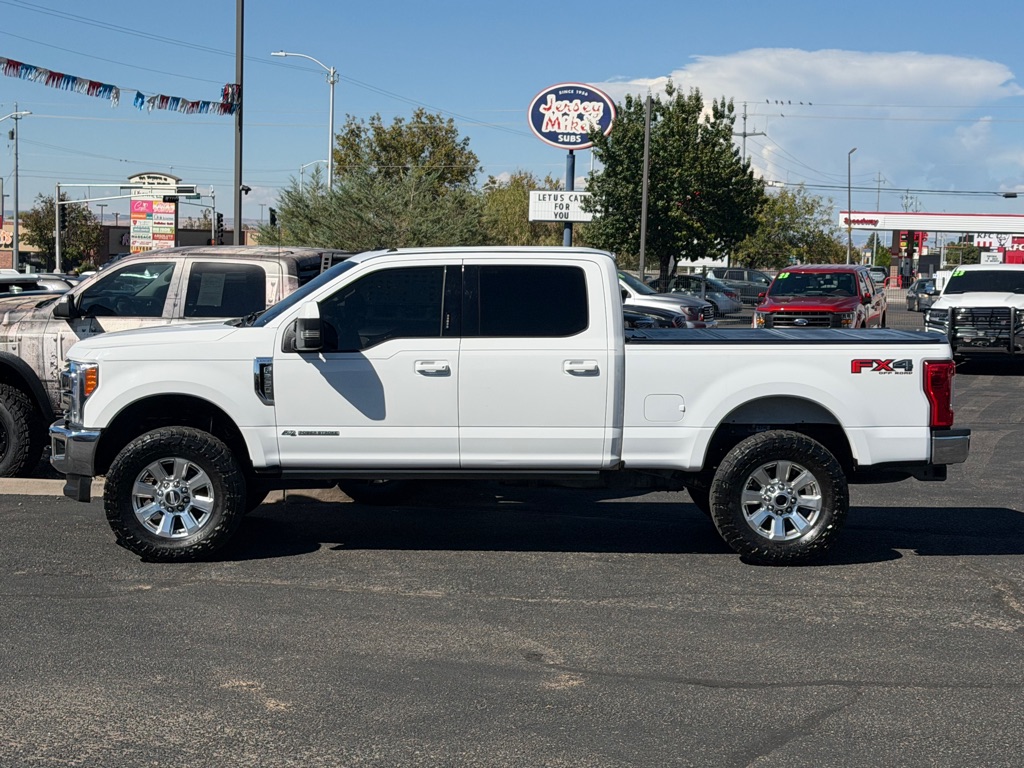 Photo 2 of this FORD F250