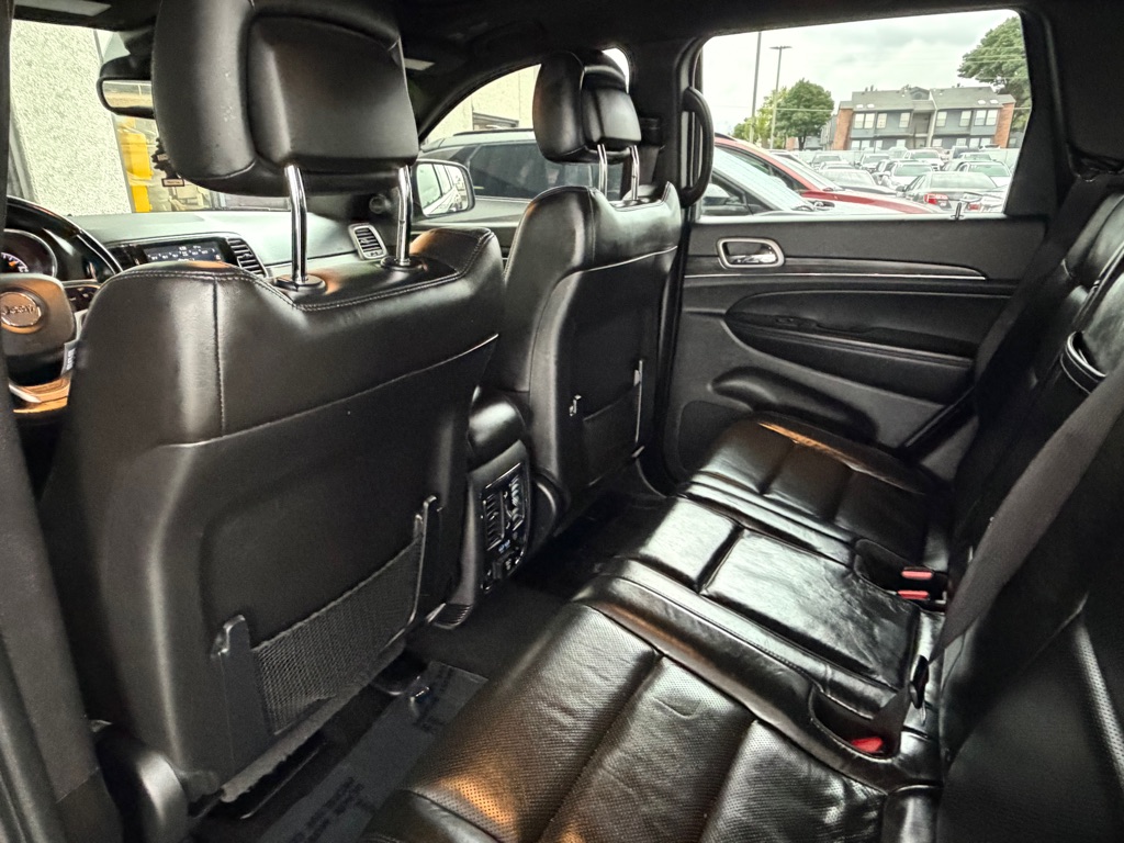 Photo 20 of this JEEP GRAND CHEROKEE