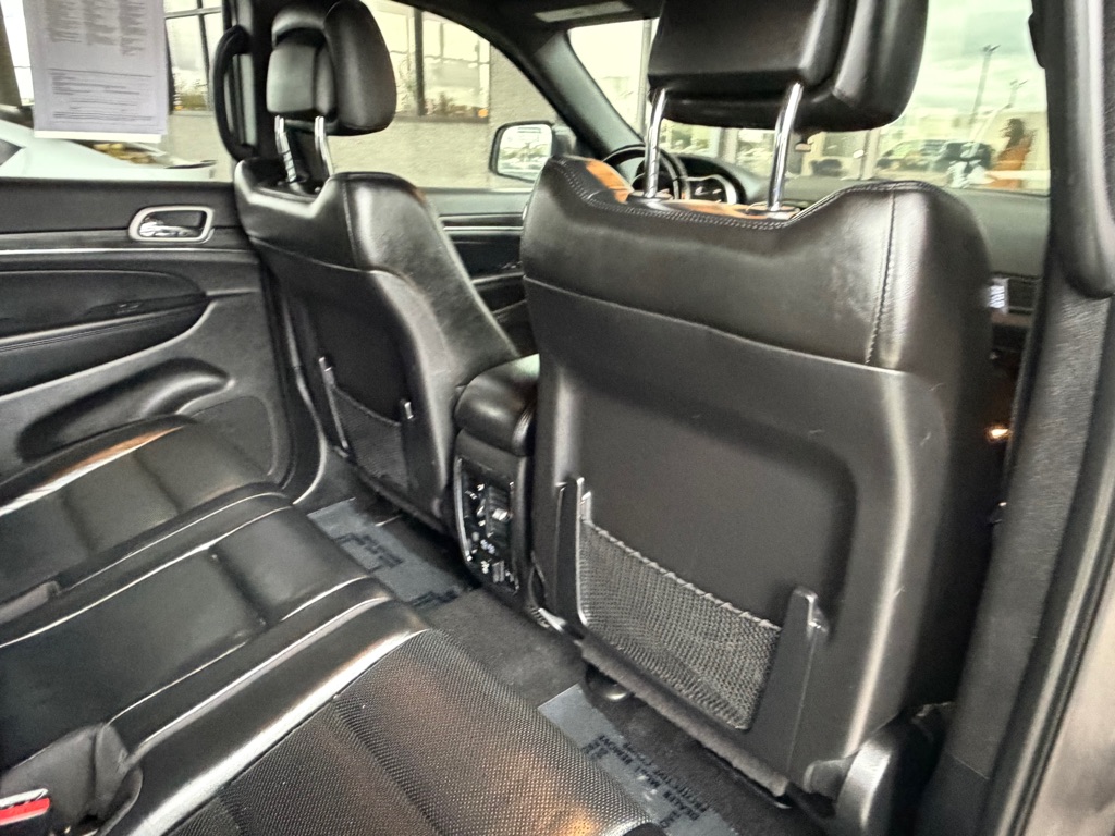 Photo 30 of this JEEP GRAND CHEROKEE