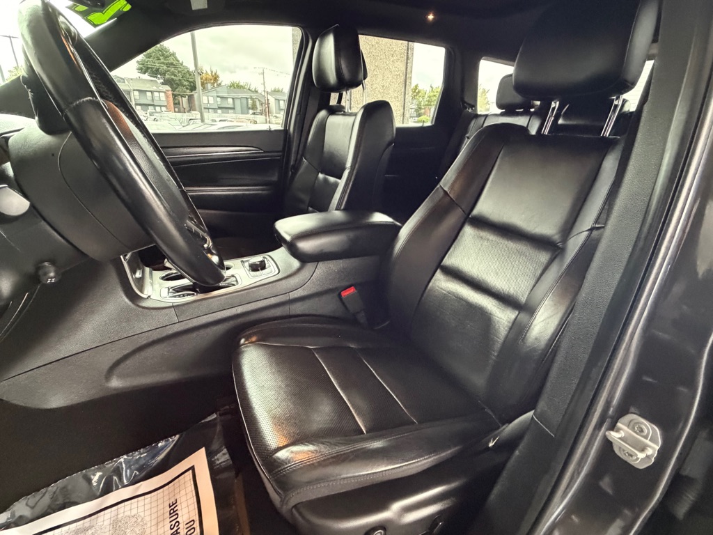 Photo 6 of this JEEP GRAND CHEROKEE
