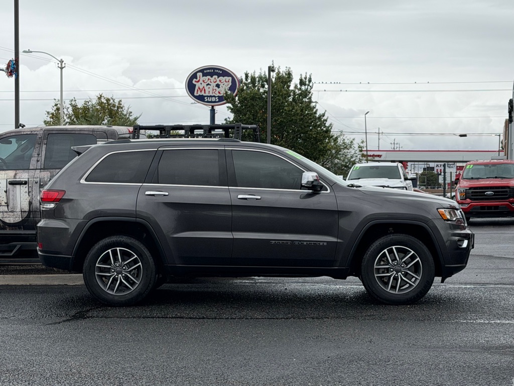 Photo 49 of this JEEP GRAND CHEROKEE