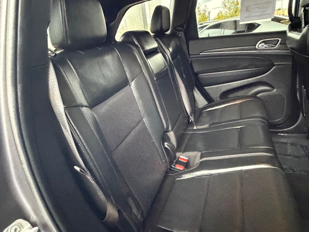 Photo 29 of this JEEP GRAND CHEROKEE
