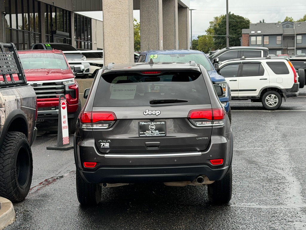 Photo 44 of this JEEP GRAND CHEROKEE