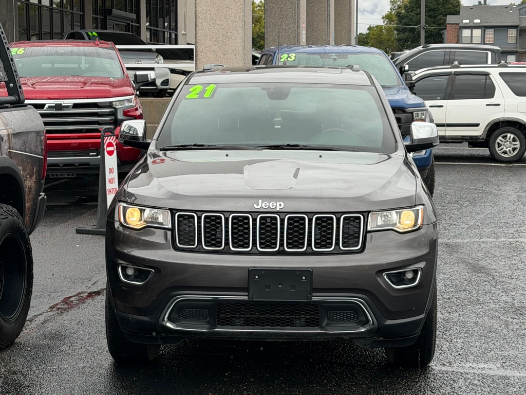 Photo 36 of this JEEP GRAND CHEROKEE