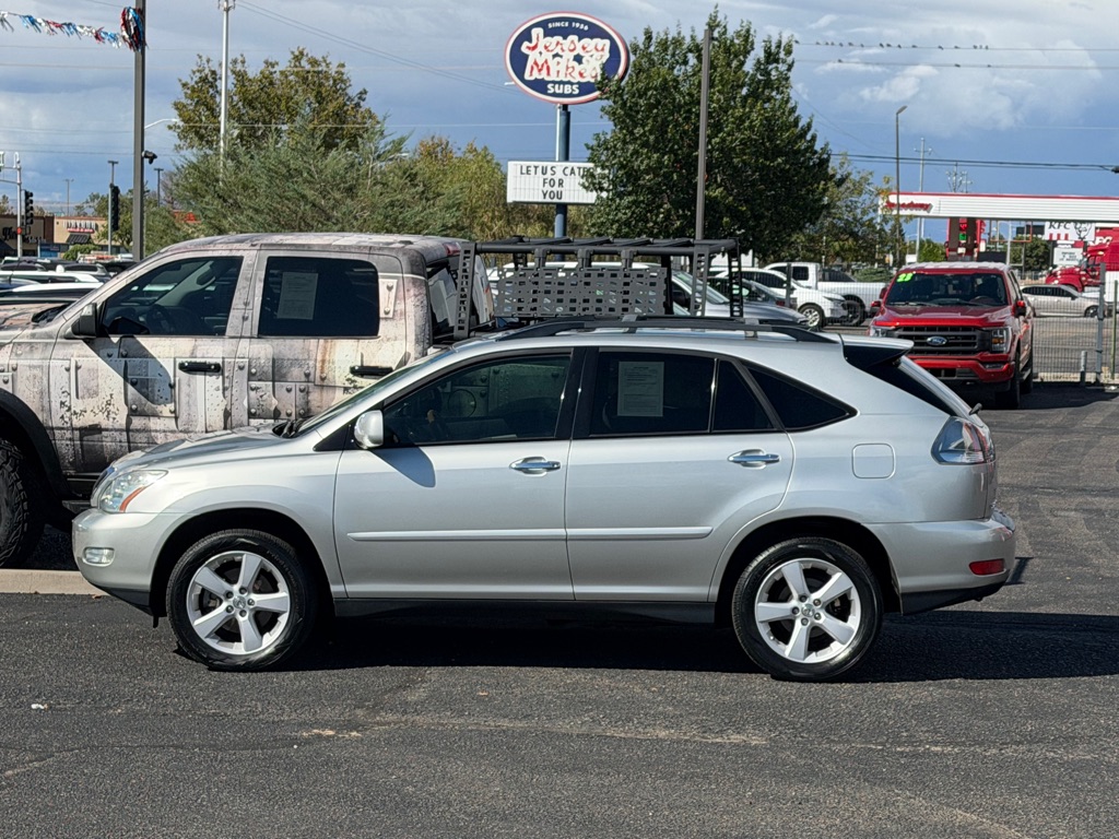 Photo 39 of this LEXUS RX
