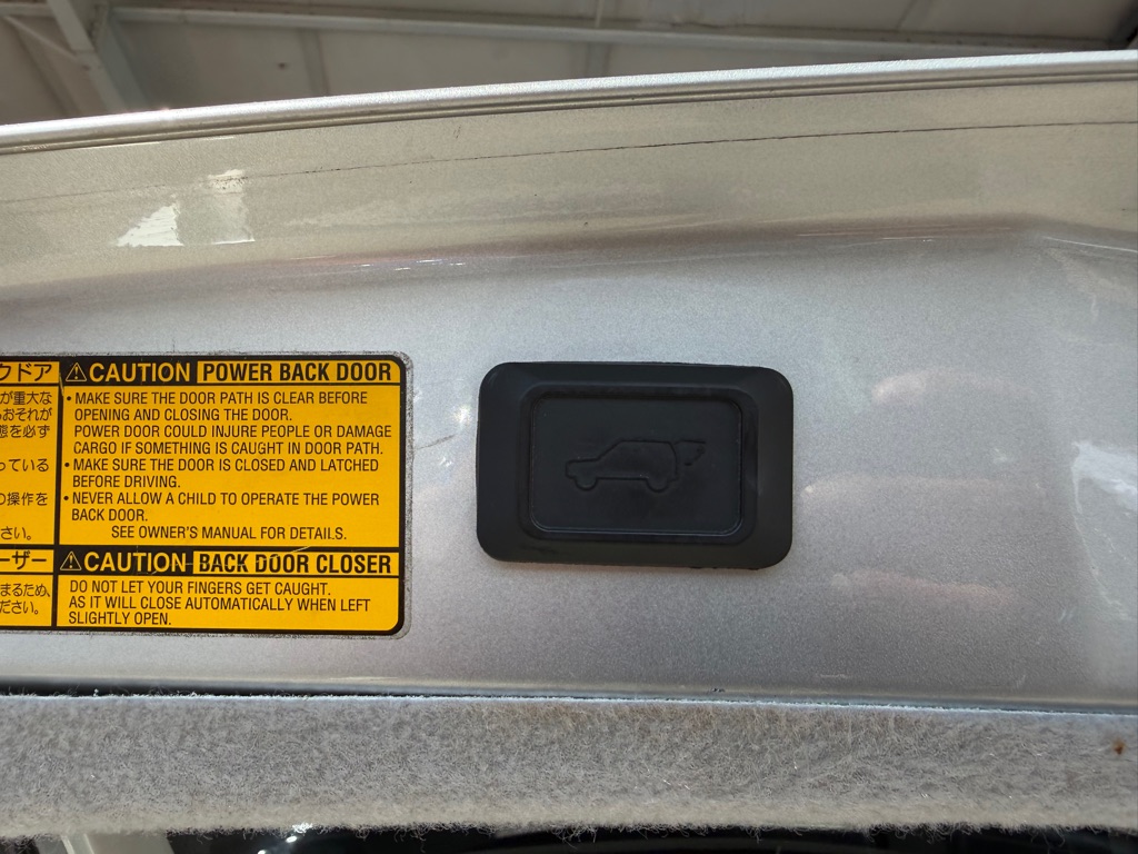 Photo 26 of this LEXUS RX