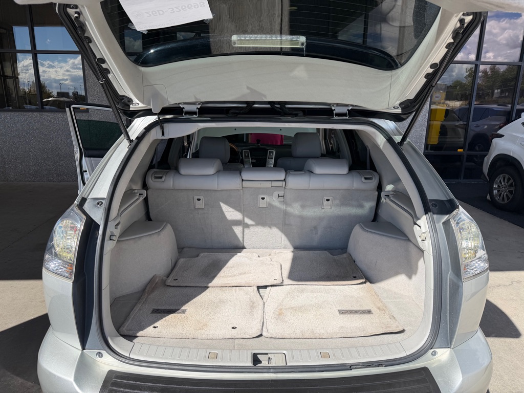 Photo 24 of this LEXUS RX