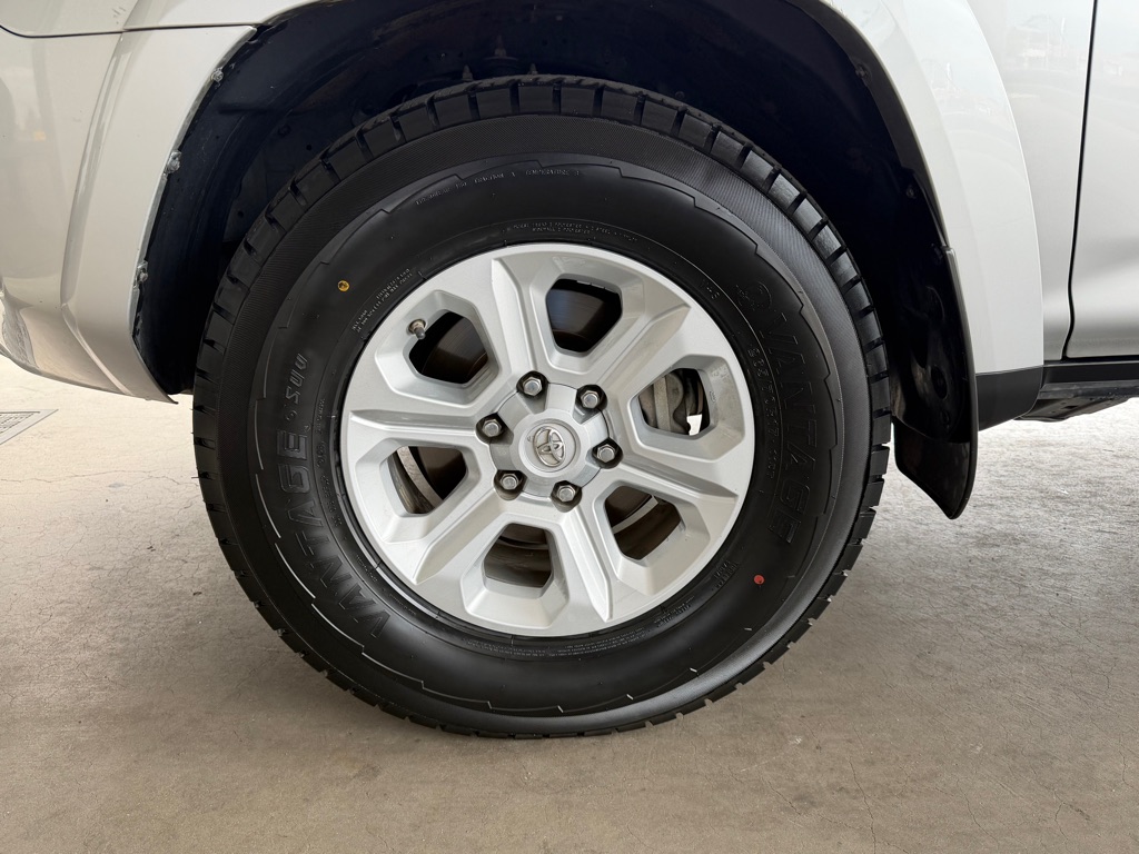 Photo 57 of this TOYOTA 4RUNNER