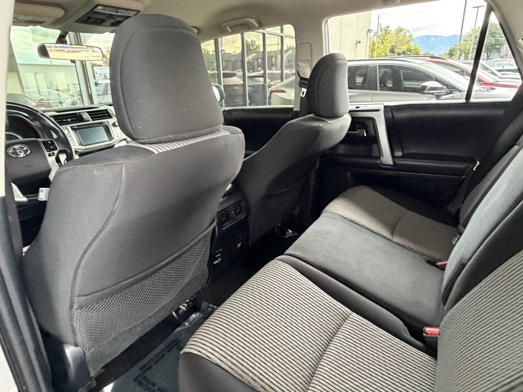Photo 22 of this TOYOTA 4RUNNER