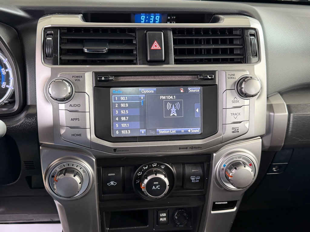 Photo 11 of this TOYOTA 4RUNNER