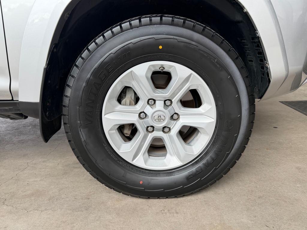 Photo 54 of this TOYOTA 4RUNNER