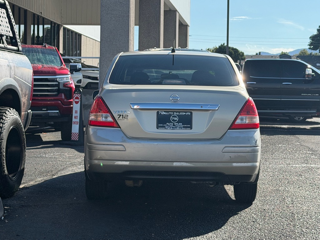 Photo 41 of this NISSAN VERSA