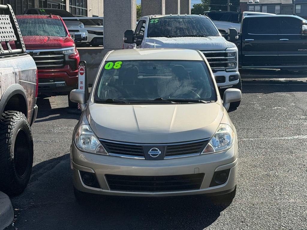 Photo 48 of this NISSAN VERSA