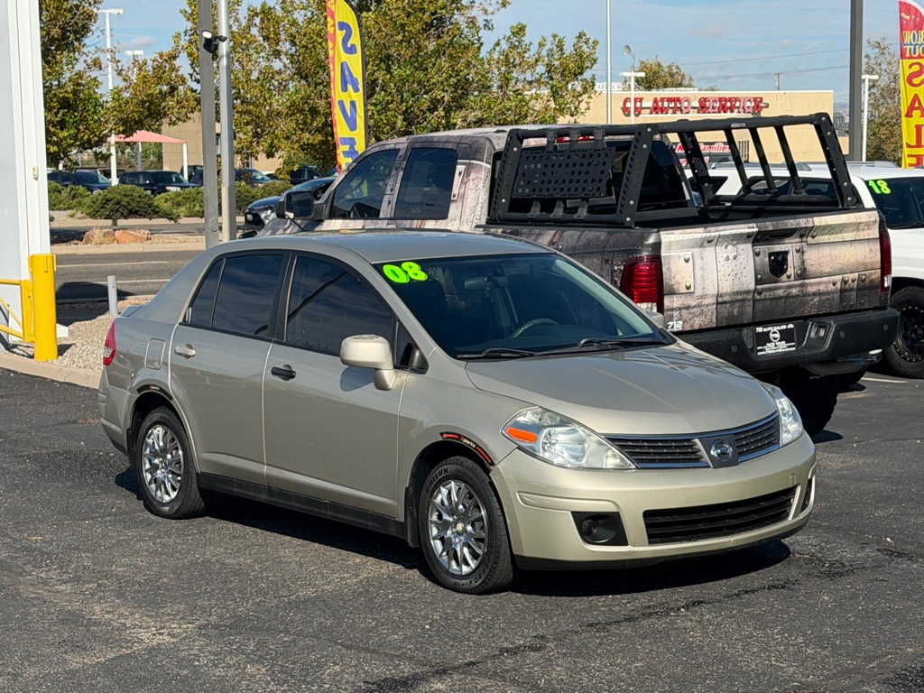 Photo 4 of this NISSAN VERSA
