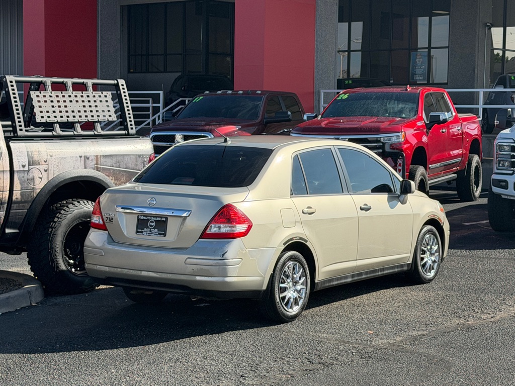 Photo 38 of this NISSAN VERSA