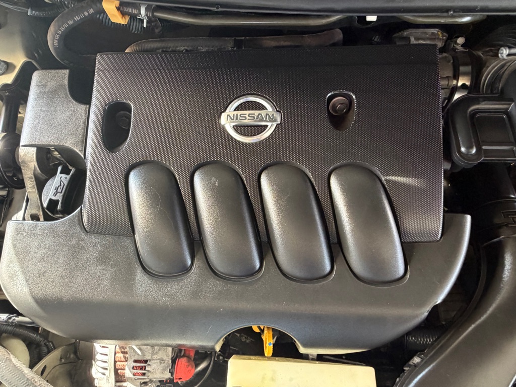 Photo 50 of this NISSAN VERSA
