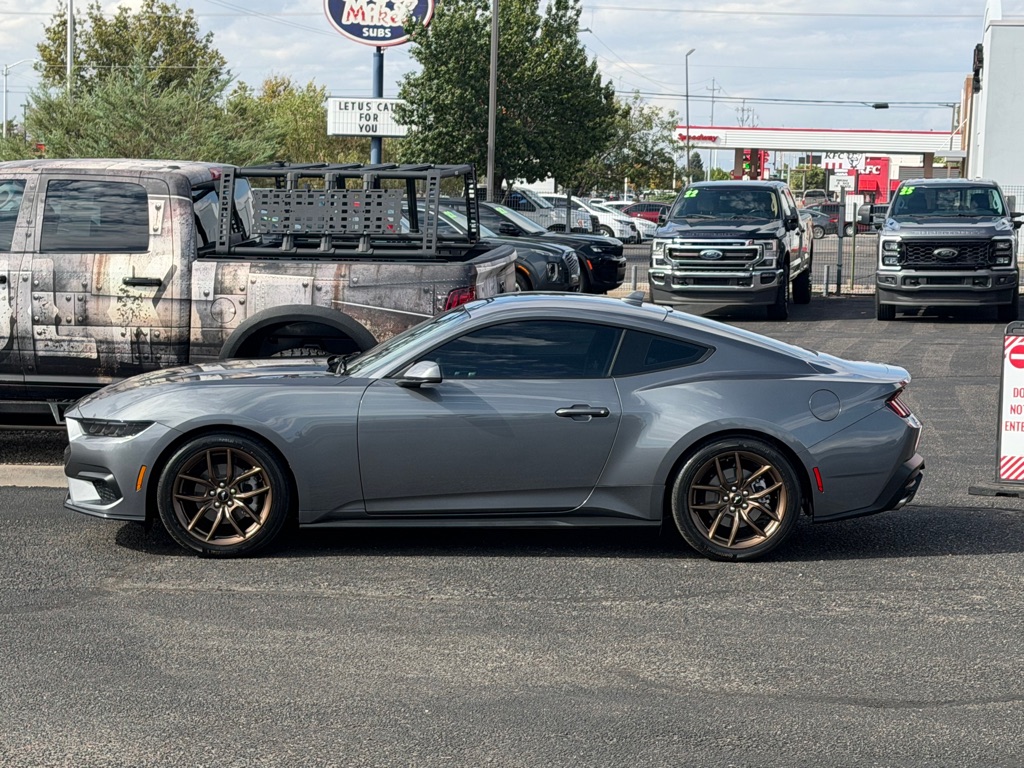 Photo 35 of this FORD MUSTANG