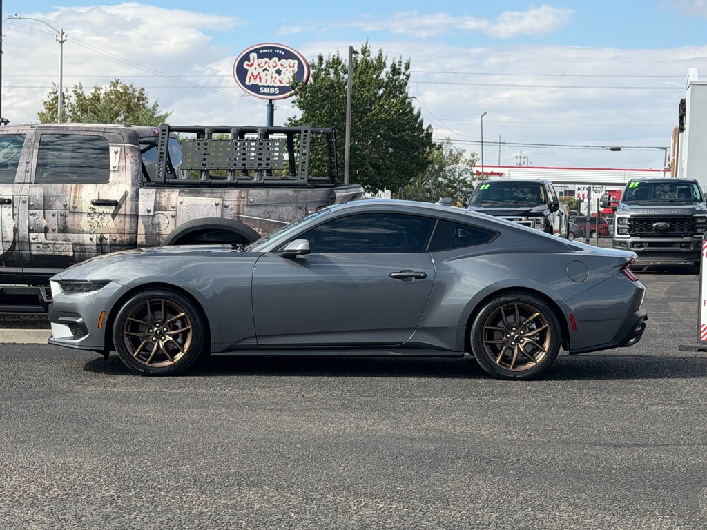 Photo 36 of this FORD MUSTANG