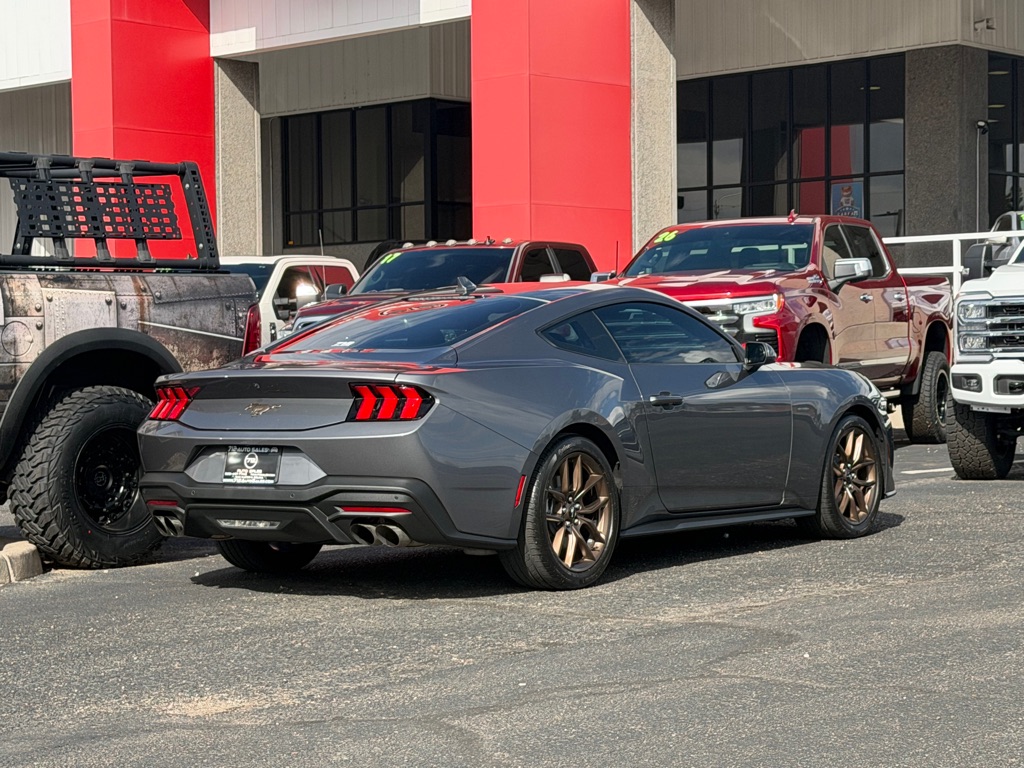 Photo 42 of this FORD MUSTANG