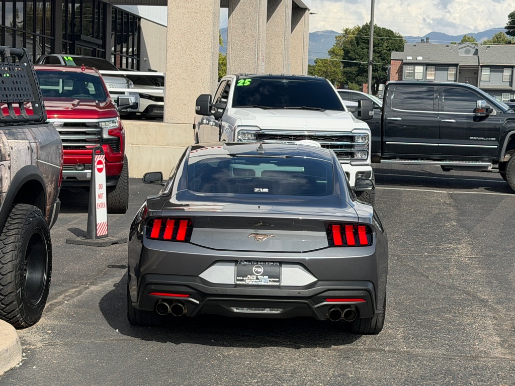 Photo 39 of this FORD MUSTANG