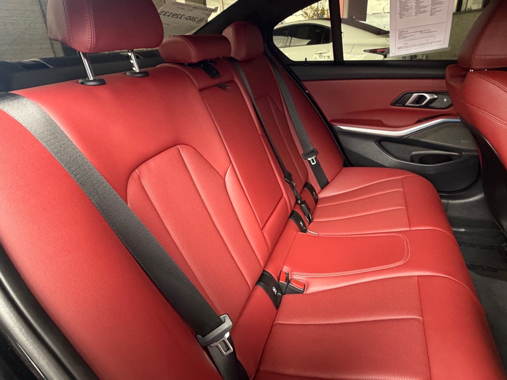 Photo 29 of this BMW M340I