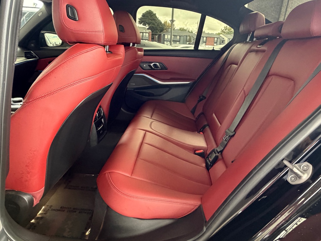 Photo 21 of this BMW M340I