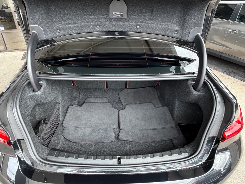 Photo 26 of this BMW M340I