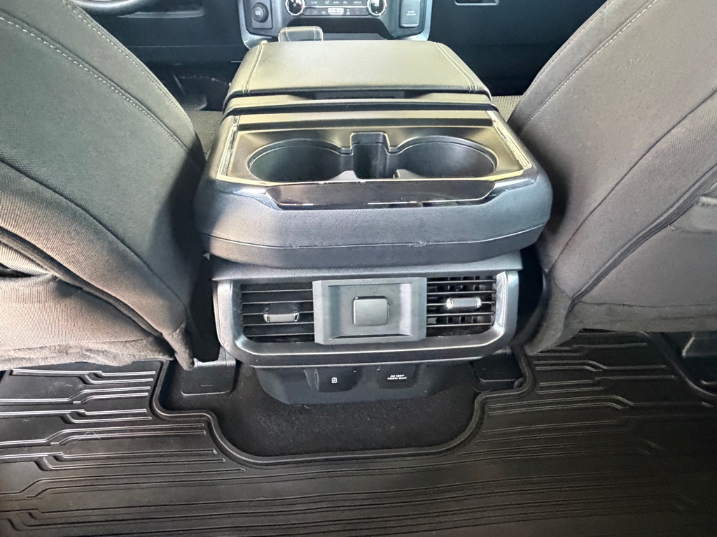 Photo 24 of this FORD F150