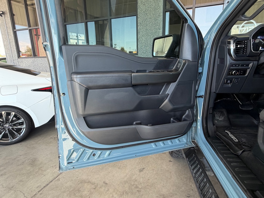 Photo 19 of this FORD F150
