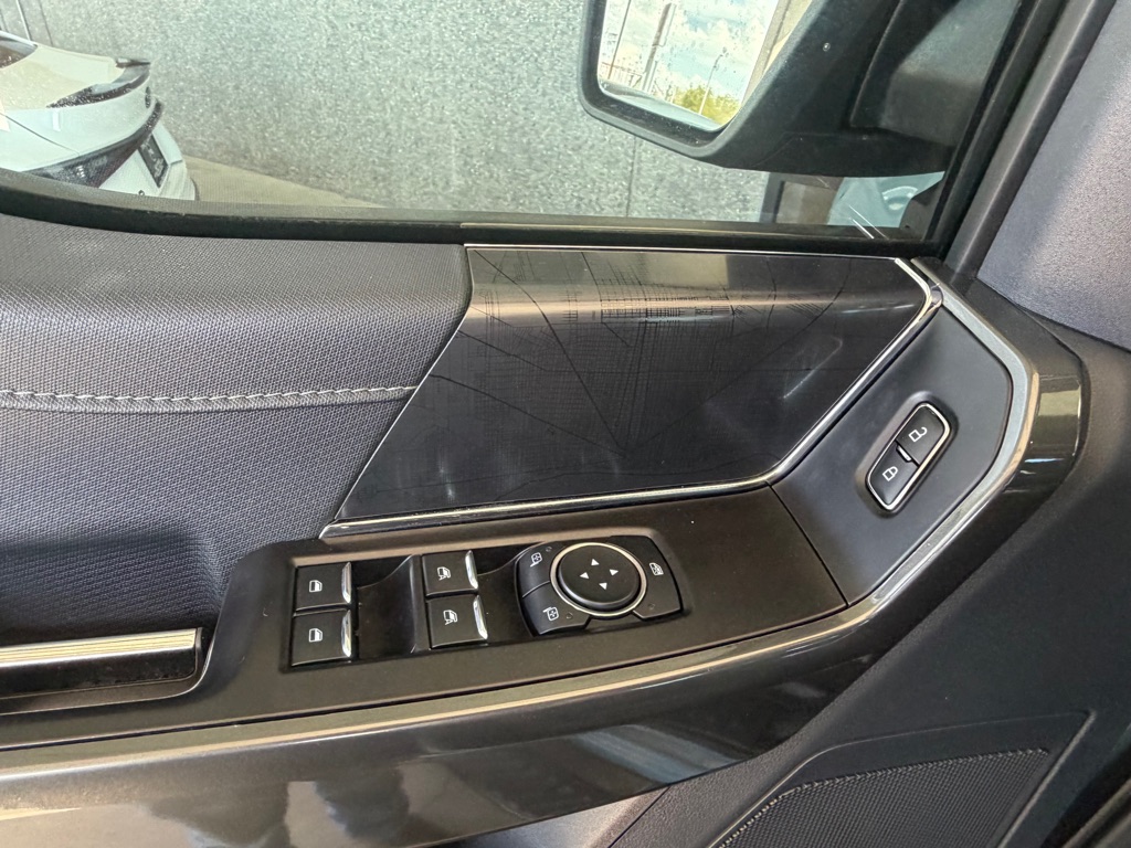 Photo 20 of this FORD F150