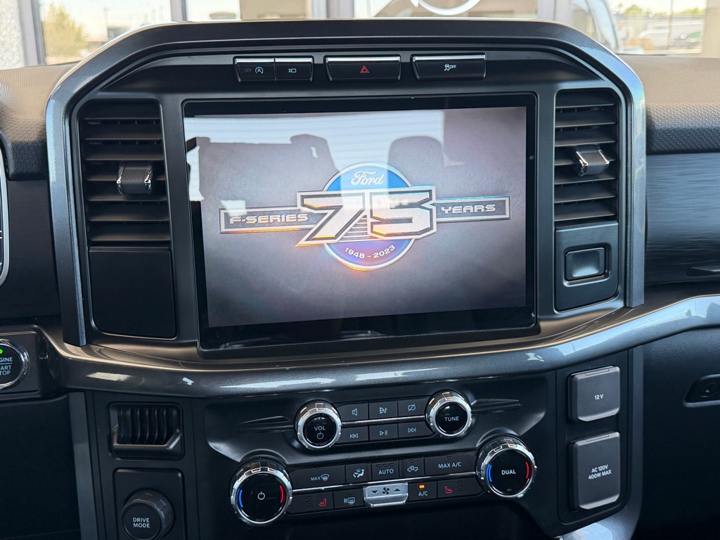 Photo 12 of this FORD F150