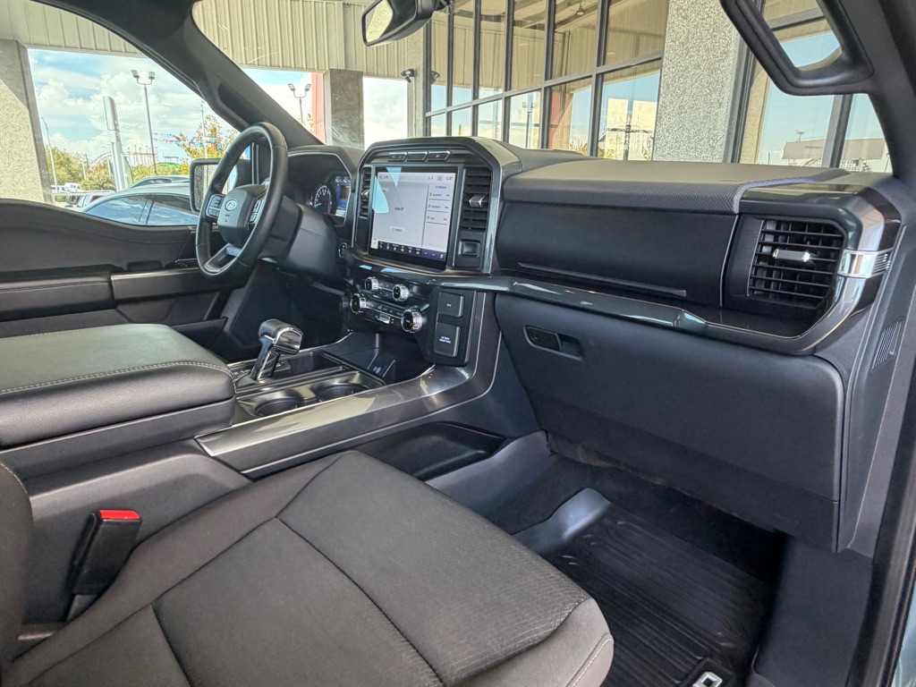 Photo 35 of this FORD F150