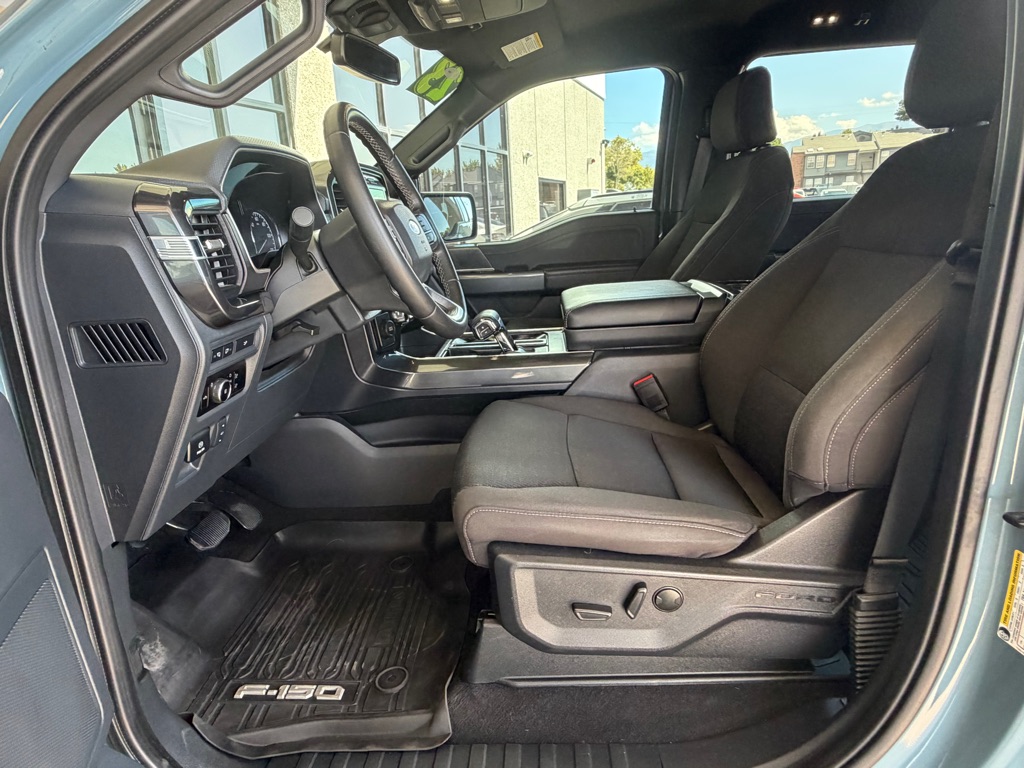 Photo 5 of this FORD F150