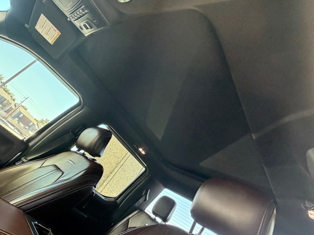 Photo 20 of this FORD F350