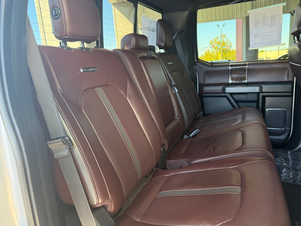 Photo 32 of this FORD F350