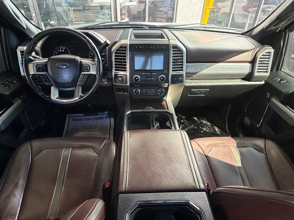 Photo 27 of this FORD F350