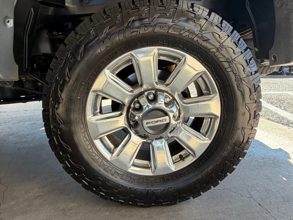 Photo 61 of this FORD F350